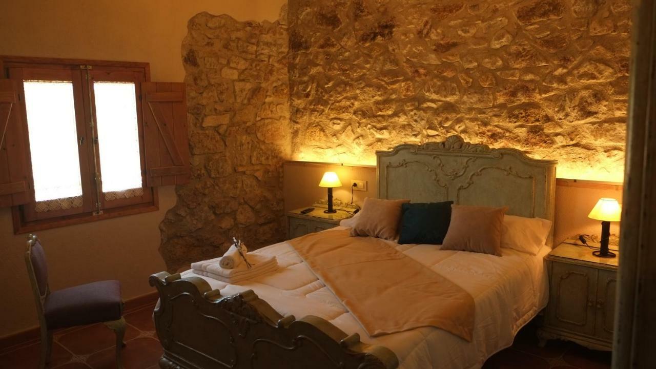 La Masia De Montpedros Peralada Eksteriør bilde